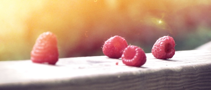 2-raspberries-benmoore-700
